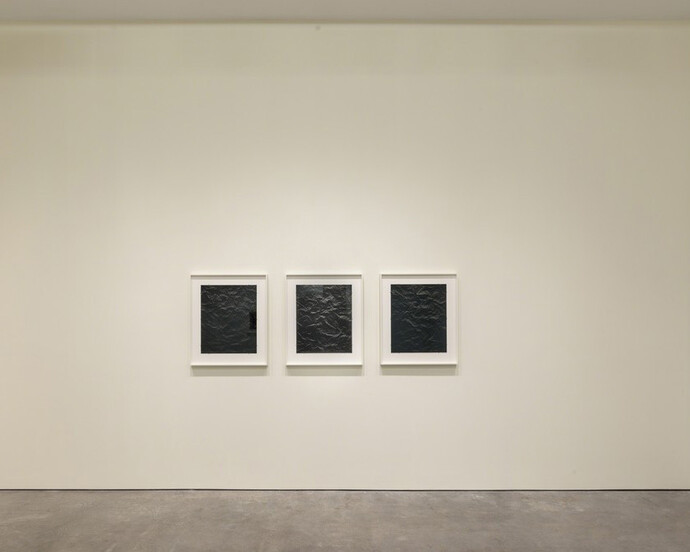 As above, so below, Exhibition view. Courtesy of Yossi Milo Gallery