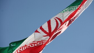 Nei primi giorni del 2026 l’Iran era già scossa da una vasta ondata di proteste popolari che si erano estese in molte province, includendo commercianti, studenti e lavoratori contro il caro vita e la stagnazione economica