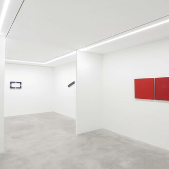 Pino Pinelli, Si può essere poeti con una sola parola. La pittura dagli anni Settanta a oggi, vista della mostra. Gentile concessione di Dep Art Gallery