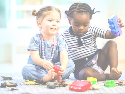È necessario che la stanza del bambino sia pensata per andare incontro alle sue esigenze di sviluppo cognitivo, motorio ed emotivo