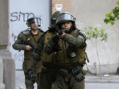 Se deben deslindar todas las responsabilidades políticas, administrativas e incluso penales, hasta el máximo nivel, de todas aquellas personas que en su posición de garantes conocían o debieron conocer la magnitud de las violaciones de derechos humanos y no las evitaron, aunque tuvieron la capacidad y la obligación de hacerlo (AI)
