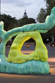 Karen Tang ‘Synapsid’, 2014, Sculpture at Bermondsey Square: Commission 1, Image Courtesy of Vitrine, Photographer Jonathan Bassett