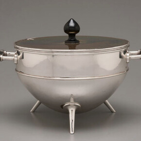 Decorative Arts. Courtesy of Snite Museum