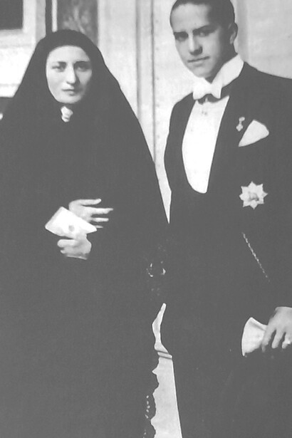 Edda e Galeazzo Ciano nel 1930  mentre attendono di essere ricevuti dal Papa (Gente 13 novembre 1957)