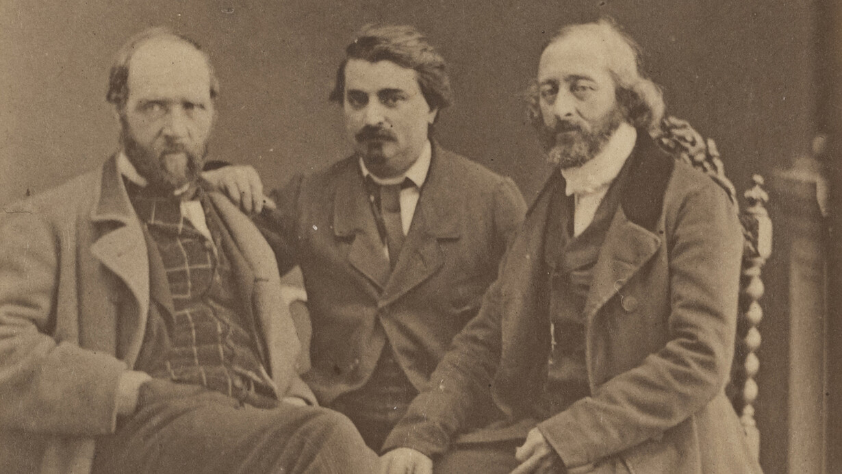Group Portrait of Alphonse Poitevin, Ernest Lacan and Léon Vidal, 1861 - 1868, pigment process with ferric chloride and tartaric acid, (single or double transfer), 8,9 x 6,0 cm. Courtesy of Daniel Blau gallery (detailed)