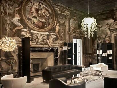 Interior: with Driade furniture and design pieces. ‘Charlie’ sofa + armchair by Peter Emrys- Roberts; ‘Lisa’ armchair by Laudani & Romanelli; ‘Fratello’ low table by Enzo Mari; ‘Norma and Apollonio’ suspension lamps by Borek Sipek; ‘Clay’, ‘Connor’ and ‘Colbert’ reversible bookcases by Antonia Astori.  