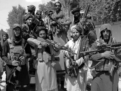 La fragilidad de la democracia afgana ha sido sorprendente, y sorprende que los Estados Unidos hayan salido del país igualmente