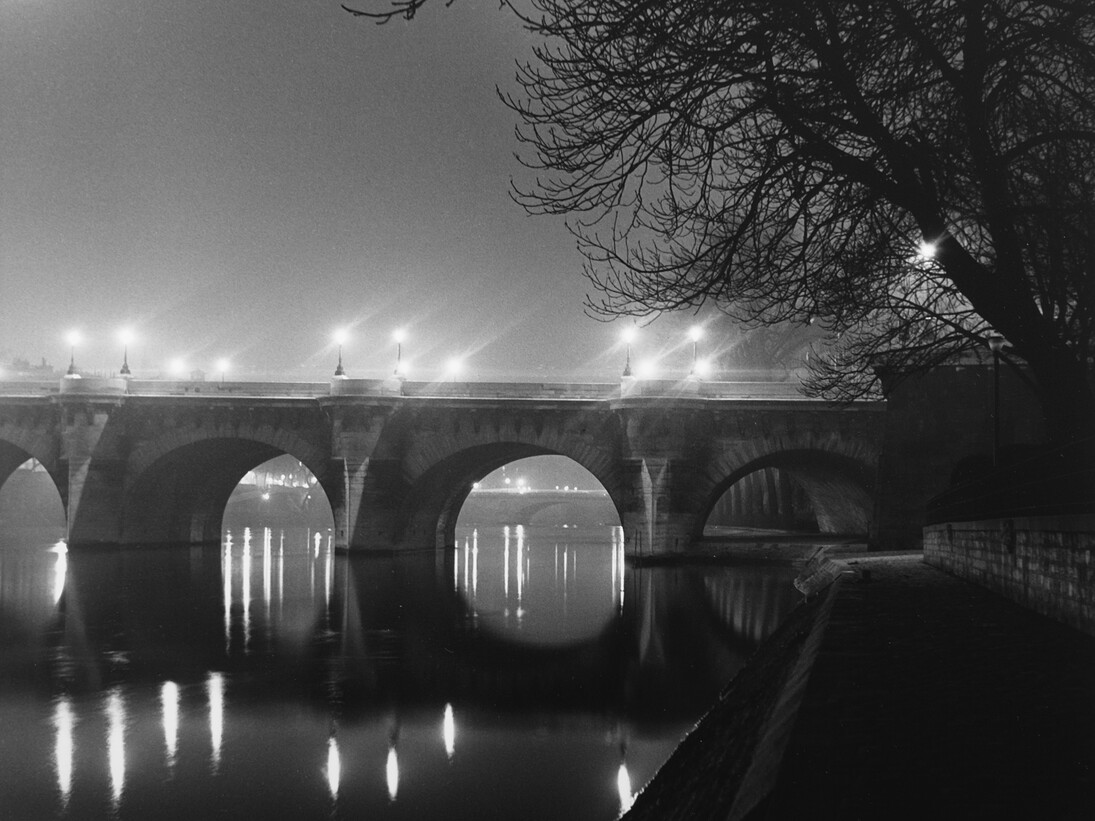 Roger Schall, Pont Neuf, 1935, Courtesy of Galerie Argentic