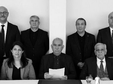 Abdullah Öcalan with DEM Party delegates in February 2025, where he called on the PKK to disarm