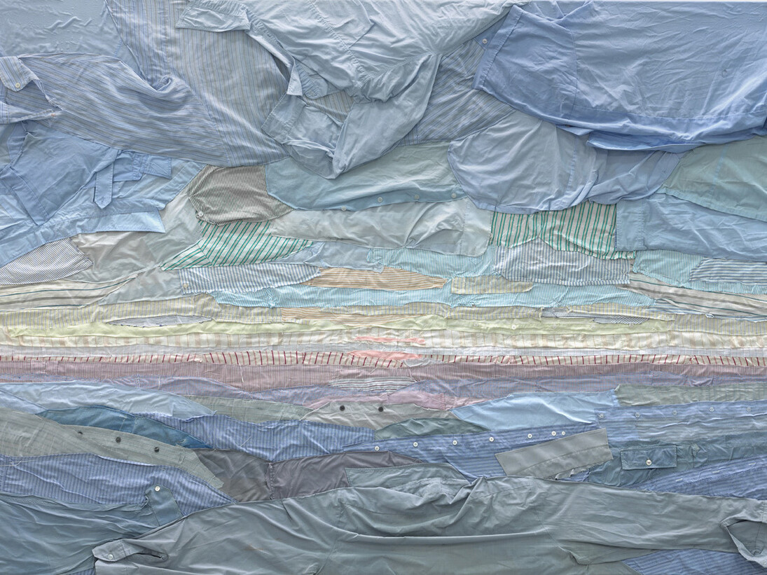 Kaarina Kaikkonen, After This Winter, 2014, camicie da uomo, 150 x 220 cm, Courtesy z2o Sara Zanin Gallery