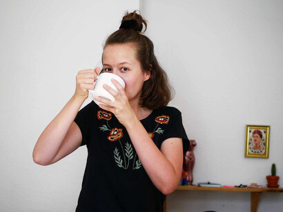 El 80 por ciento de las mujeres experimentamos sofocos. Otros síntomas frecuentes son la dificultad para dormir, dolores de cabeza, hinchazón, sequedad vaginal, propensión a experimentar cambios de humor