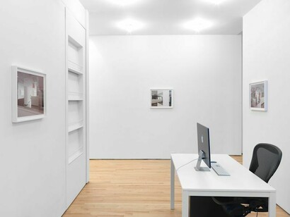 Meredith James, The exit, exhibition view. Courtesy of Marinaro 