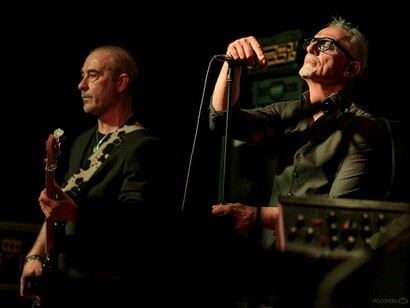 Andrea Pieroni: voce, Massimo Baracchi: basso, bass pedals