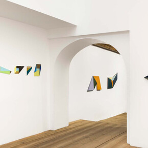 Chung Eun-Mo, Shape of light, veduta della mostra. Per gentile concessione della Galleria Monica De Cardenas