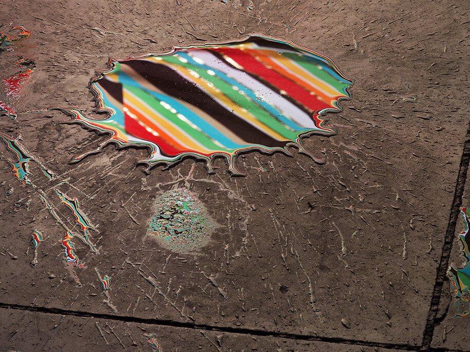 Anthony Lepore, Spill, 2015,  Archival pigment print, 20 x 25.5 inches. Courtesy of the Artist and Ghebaly Gallery, Los Angeles