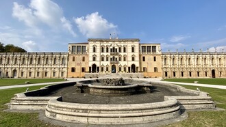 Facciata di Villa Contarini, Veneto, Italia