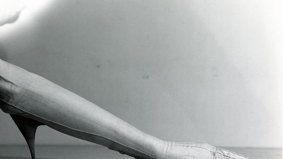 Birgit Jürgenssen, Ohne Titel, 1977 SW-Fotografie © Estate of Birgit Jürgenssen Bildrecht, Wien, 2015 Sammlung Verbund, Wien