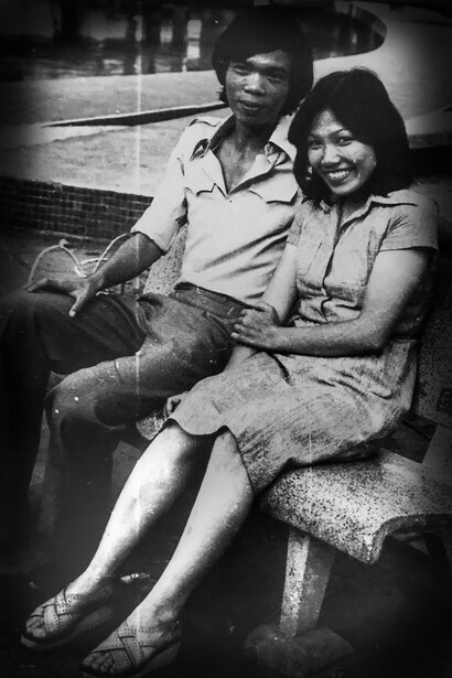 Boat people. Van et sa petite amie Angela (aujourd'hui son épouse) avant leur voyage de non-retour, Saigon, 1978