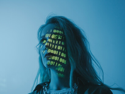 Inteligencia Artificial: ¿Debemos enfrentarla, frenarla, destruirla? Recetas todas ellas de la Edad Media