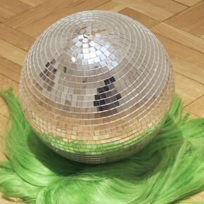 Martin Kippenberger, Disco Bomb, 1989 © Estate of Martin Kippenberger / Galerie Gisela Capitain, Cologne