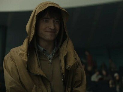 Robert Pattinson as Mickey 17, navigating identity and survival in Bong Joon-ho’s latest sci-fi epic