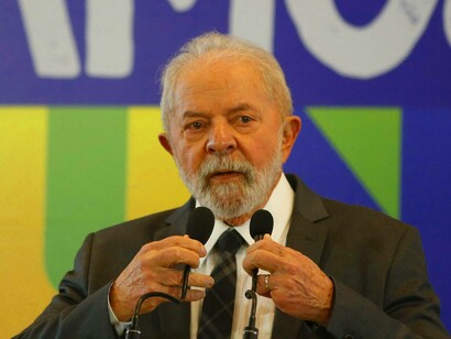Brazil's previous President Luiz Inacio Lula da Silva gave an election speech