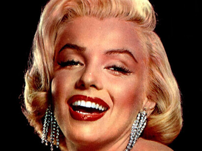 Se ha filmado mucho sobre Marilyn Monroe, tal es el interés que despierta. Muy recientemente, la película Blonde, basada en la obra homónima de Joyce Carol Oates, mezcla realidad con ficción