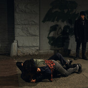 Jeff Wall, A fight on the sidewalk, 1994. Courtesy of MAAT