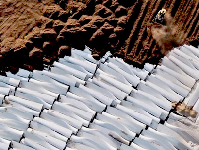 At the end of their lifecycle, wind turbines do not biodegrade