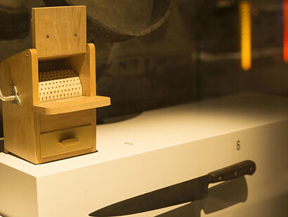 People of Québec…Then and Now. Courtesy of Musée de la civilisation