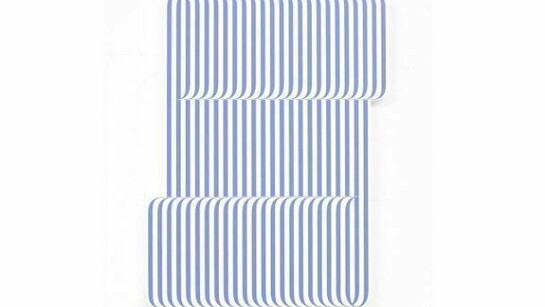 Terry Haggerty, side on, 2013, acrylic on wood panel, 26 x 21.625 inches (66 x 55 cm)