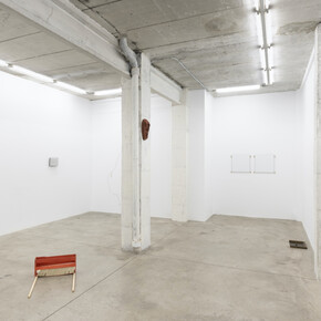 Varios artistas, Puntos ciegos, vista de exhibición. Cortesía de la Galería The Goma