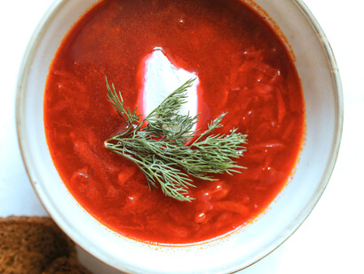 Hay varias versiones sobre el origen de la palabra 'borsch', pero de lo que no hay duda es de su significado. El 'borsch' significa unión, costumbre y familia