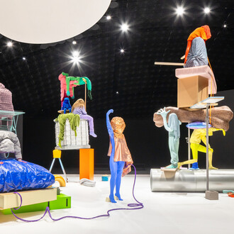 Anna Estarriola, Staged circumstances and piles of things, exhibition view. Courtesy of Amos Rex