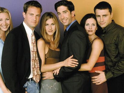 Probablemente el personaje más carismático de la serie fuera Matthew Perry, el tío sarcástico que confesaba usar el humor para soterrar sus inseguridades, sin duda, el que más nos hizo reír a lo largo de todos esos años