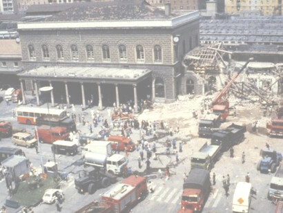 Strage di Bologna. La piazza della Stazione Centrale di Bologna dopo l'attentato