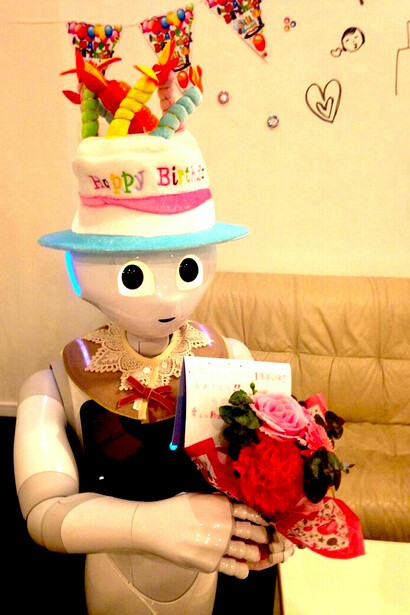 Pepper’s first anniversary party © Tomomi Ota