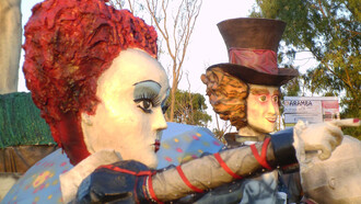 La Reina de Copas y el Sombrerero Loco (Alicia en el país de las maravillas)