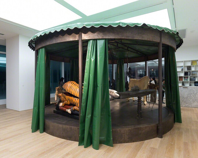 Hong Kong Foot. Courtesy of Tang Contemporary Art