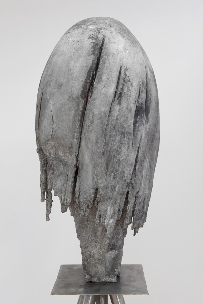 Giorgio Andreotta Calò, Medusa, 2015, bronze, 86 x 38 cm d or x 175 cm with pedestal
