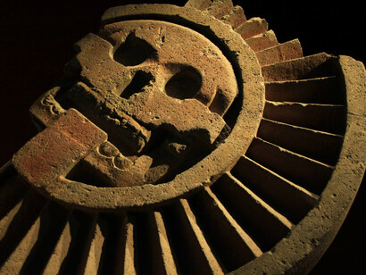 Junto con su esposa Mictecacíhuatl, Mictlantecuhtli regía el mundo subterráneo, país de los muertos o reino de Mictlán
