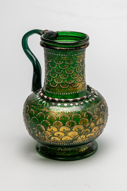 Excavated by N.I. Veselovsky, Jug. Italy, late 15th century. Courtesy of State Hermitage Museum
