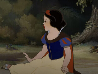 Usaría sus plataformas para denunciar públicamente su situación. Haría vídeos con un hashtag tipo #RompiendoElSilencio; un título escogido con razón, si tu madrastra te quiere arrancar el corazón