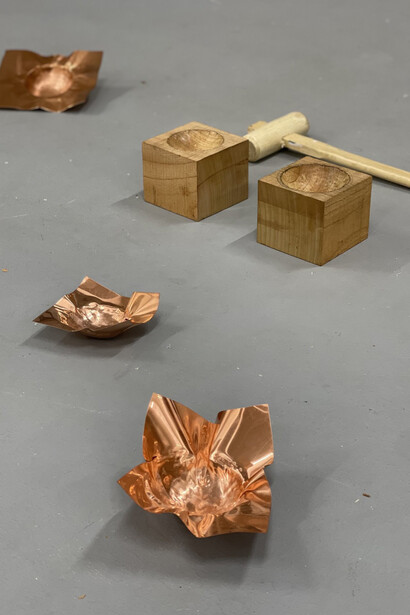 Fabiola Burgos Labra, Copper cups #1, 2023. Avec l'aimable autorisation de la Galerie Jocelyn Wolff