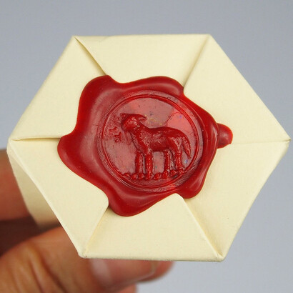 Repinned. Courtesy of Foundling Museum = Repinned project work by Mizuki