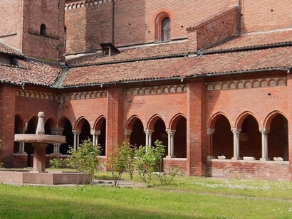 L'abbazia di Chiaravalle, il chiostro