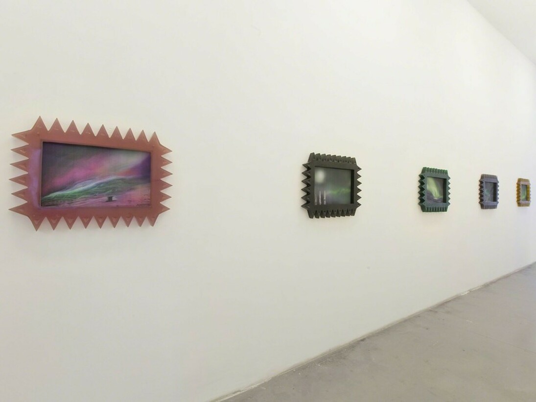 Chiara Dynys. Look Afar, exhibition view. Courtesy of M77 Gallery