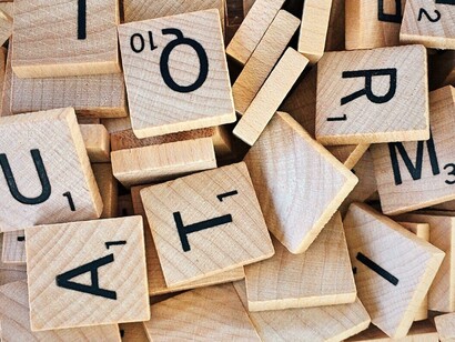 Gerarchie di parole. ChatGPT ci ha mostrato che il mondo delle parole è molto più prevedibile e calcolabile di quanto possiamo sospettare