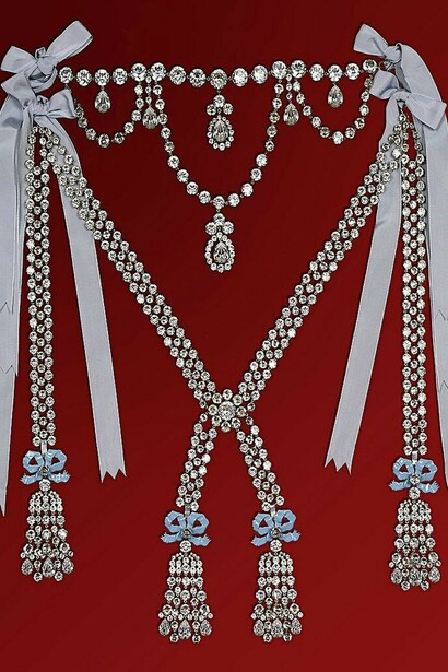 Diamond necklace commissioned by Louis XV for Madame du Barry