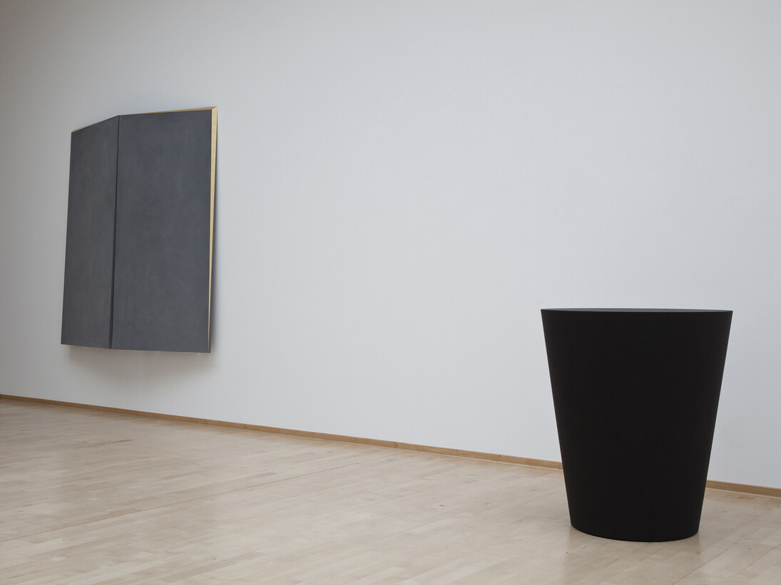 Ettore Spalletti, Veduta della mostra, Museum Kurhaus Kleve, 2009, Foto: Werner J. Hannappel